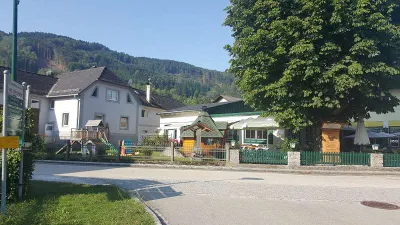 10-Zimmer-Gewerbeimmobilie kaufen in Schärding – 335 m², € 179.900 – Bild 2 von 10
