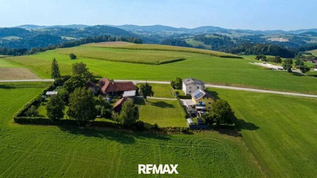Schöne Aussicht inklusive - Baugrund mit zusätzlicher Perspektive in Altenfelden - Ansicht 3