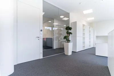 Gewerbeimmobilie mieten in Hallein – 374 m², € 7.577 – Bild 5 von 8