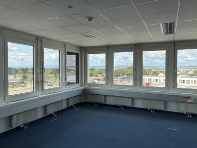 Gewerbeimmobilie mieten in Bruck an der Leitha – 214 m², € 2.482 – Bild 4 von 9