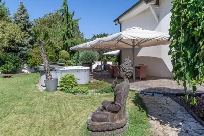 6-Zimmer-Haus kaufen in Neusiedl am See – 269 m², € 1.340.000 – Bild 2 von 38