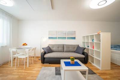ALL INCLUSIVE // Stylish Studio Apartment near City Center