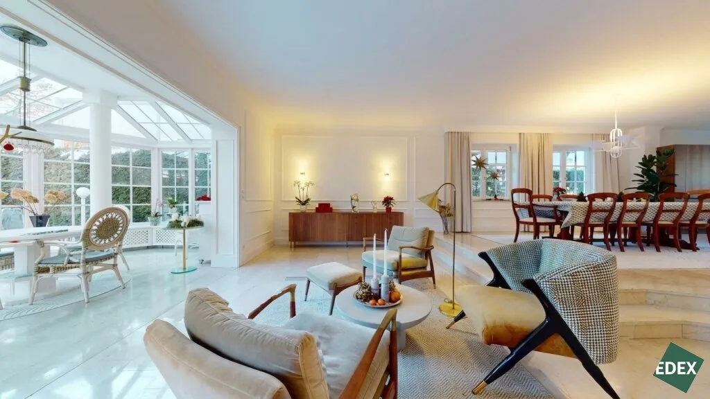 Elegante Villa in idyllischer Wienerwaldlage mit Pool und großem Garten – pohled 2