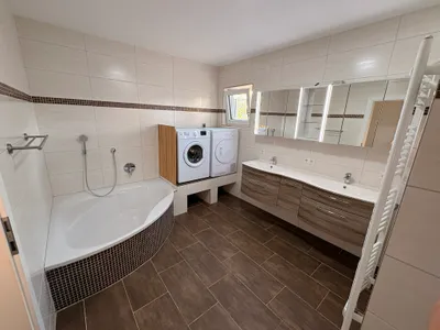 5-Zimmer-Haus mieten in Vöcklabruck – 145 m², € 2.700 – Bild 21 von 28