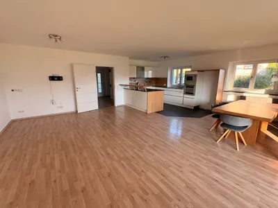5-Zimmer-Haus mieten in Vöcklabruck – 145 m², € 2.700 – Bild 3 von 28