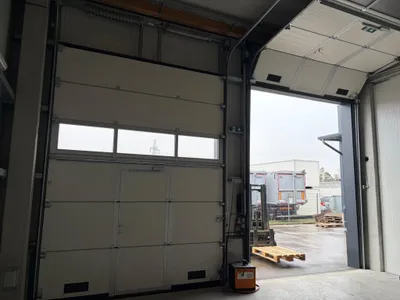 Immobilie mieten in Linz Land – 1 180 m², € 2 – Bild 6 von 9
