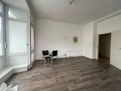 3-Zimmer-Gewerbeimmobilie kaufen in Wiener Neustadt Land – 96 m², € 69.000