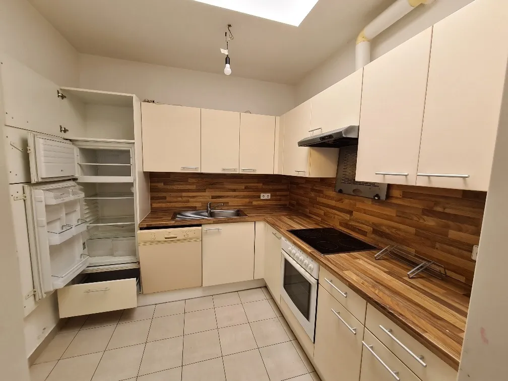 Ganz oben wohnen, ganz groß fühlen - Traumhafte 2-Zimmer-Dachgeschosswohnung Befristet vermietet! - Ansicht 3