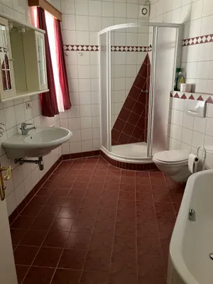 Wohnung mieten in Hallein – 91 m², € 1.100 – Bild 7 von 8