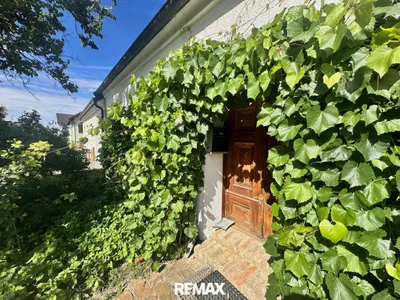 4-Zimmer-Haus kaufen in Mistelbach – 200 m², € 175.000 – Bild 1 von 44
