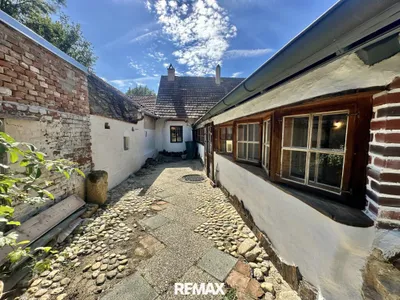 4-Zimmer-Haus kaufen in Mistelbach – 200 m², € 175.000 – Bild 2 von 44