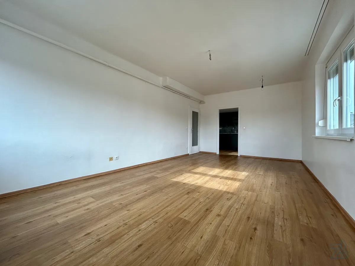 Zentrale, sonnige 3 Zimmer Wohnung! Familien HIT oder WG! - Ansicht 3
