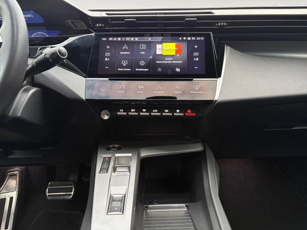 Peugeot 308 1.2 Hybrid 136 SW GT (EURO 6e) – Bild 12