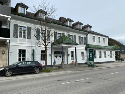 Gewerbeimmobilie mieten in Kirchdorf an der Krems – 1 100 m², € 3.000