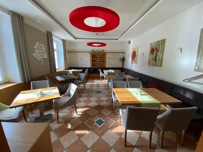 Gewerbeimmobilie mieten in Kirchdorf an der Krems – 1 100 m², € 3.000 – Bild 9 von 10