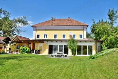 9-Zimmer-Haus kaufen in Wels-Land – 243 m², € 990.000 – Bild 2 von 27