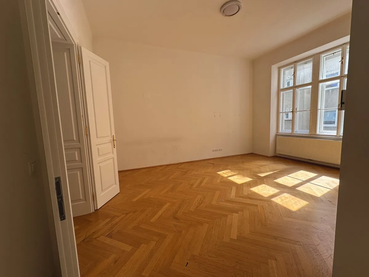 Charmante Altbauwohnung im 4. Bezirk direkt neben dem Belvedere – pohled 2