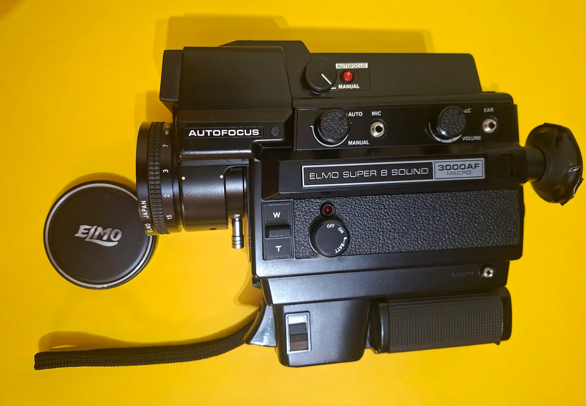 ELMO SUPER 8 SOUND 3000AF 本体 フィルム4本付き ELMO SUPER 8 SOUND 3000AF 本体 ELMO SUPER 8 SOUND 3000AF 本体