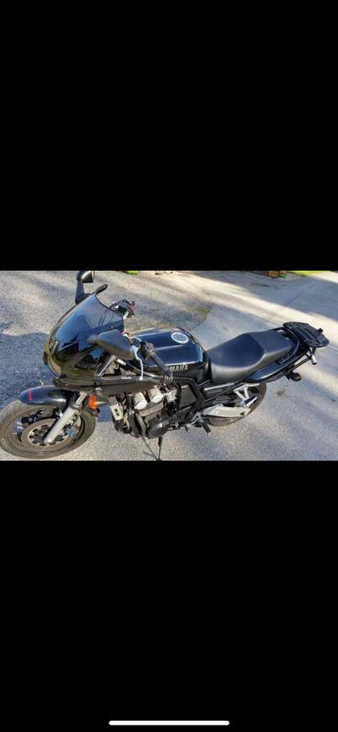 Yamaha FZS 600 Fazer Tourer