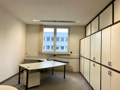 6-Zimmer-Gewerbeimmobilie mieten in Wels – 157 m², € 1.727 – Bild 9 von 26