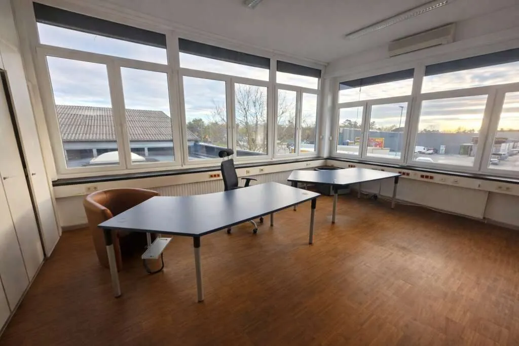 Klimatisiertes Kleinbüro - Ansicht 2