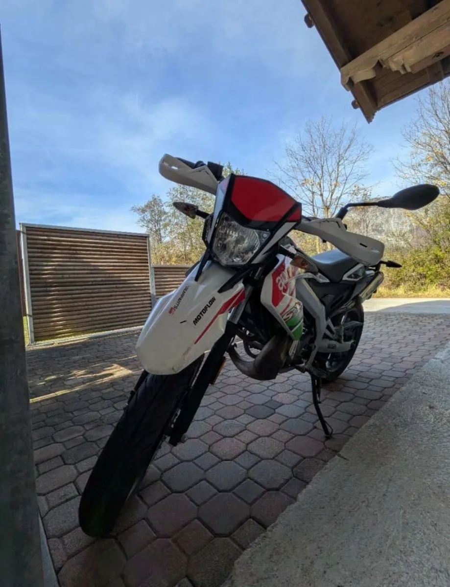 Aprilia SX