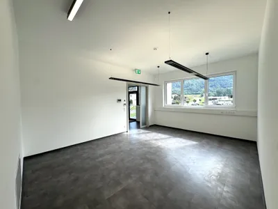 5-Zimmer-Gewerbeimmobilie mieten in Villach Land – 145 m², € 1.902 – Bild 6 von 24
