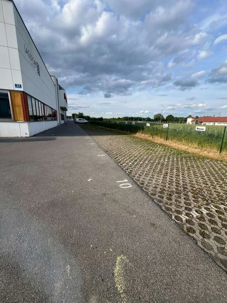 BÜROFLÄCHEN ab 13 m² + LAGERFLÄCHE + CONTAINER zu VERMIETEN - Ansicht 2