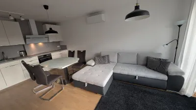 Helle, moderne 2-Zimmer Wohnung 1210 Wien an der U1, Süd-Balkon, Klimaanlage, Parkplatz – Bild 2