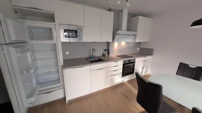 Helle, moderne 2-Zimmer Wohnung 1210 Wien an der U1, Süd-Balkon, Klimaanlage, Parkplatz