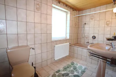 9-Zimmer-Gewerbeimmobilie kaufen in Steyr-Land – 180 m², € 195.000 – Bild 8 von 18
