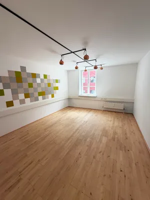 8-Zimmer-Gewerbeimmobilie mieten in Innsbruck – 215 m², € 5.664 – Bild 6 von 9