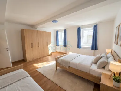 6-Zimmer-Gewerbeimmobilie kaufen in Perg – 206 m², € 345.000 – Bild 3 von 6
