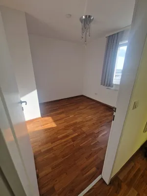 4-Zimmer-Wohnung mieten in Neunkirchen – 96 m², € 1.125 – Bild 6 von 7