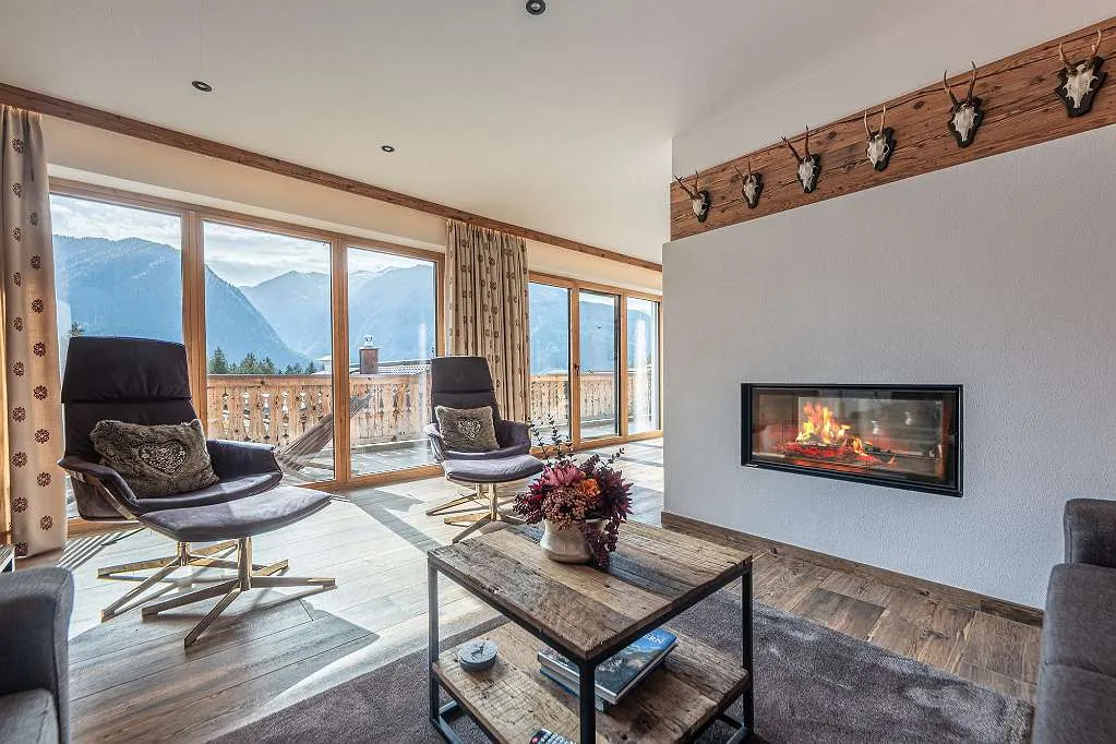 Ski-in/Ski-out Chalet mit touristischer Nutzung in Panoramalage - Ansicht 3
