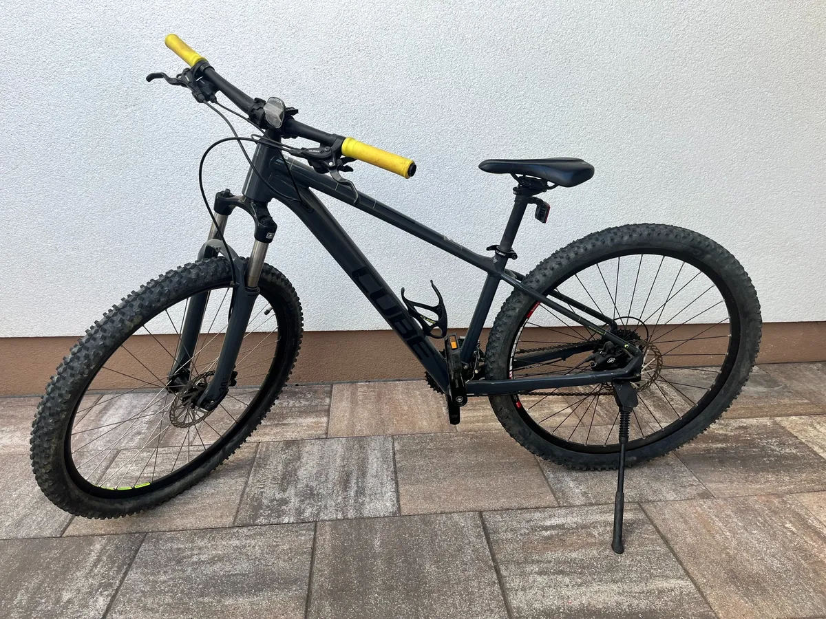 forget about it fahrradschloss I LOCK PRO mit 110 dB Alarm und GPS für hohe Sicherheit Category:Fahrradlaufräder_City/Touren is a robust security Pirelli Design Santini Cycling Modelle::Kupplungsstift für Gestell Royal
