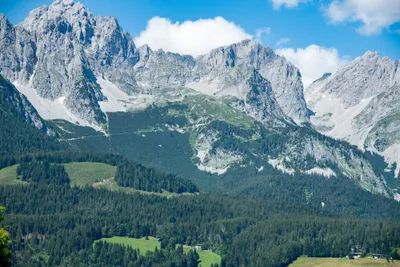 8-Zimmer-Gewerbeimmobilie kaufen in Kufstein – 247 m², € 1.990.000 – Bild 3 von 3