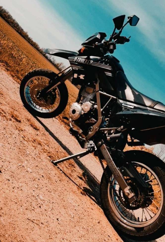 Kawasaki KLX D-Tracker 125 Supermoto