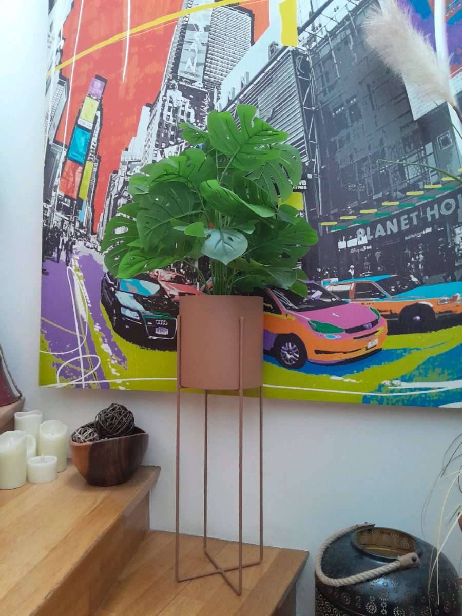 Metallstnder terracotta 65cm mit groer Monstera (Kunst), Blumenstnder,  bertopf, Pflanztrog,  60,- (2340 Mdling) - willhaben