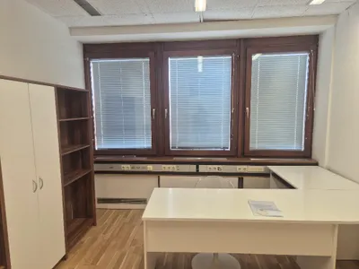 Gewerbeimmobilie mieten in Wien – 16 m², € 249