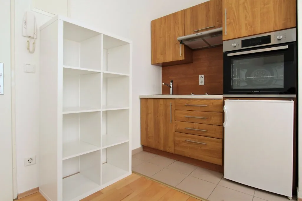 Charmante 1-Zimmer-Wohnung in zentraler Wohnung! Kurzzeitvermietung! - Vista 3