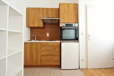Charmante 1-Zimmer-Wohnung in zentraler Wohnung! Kurzzeitvermietung! – Bild 2