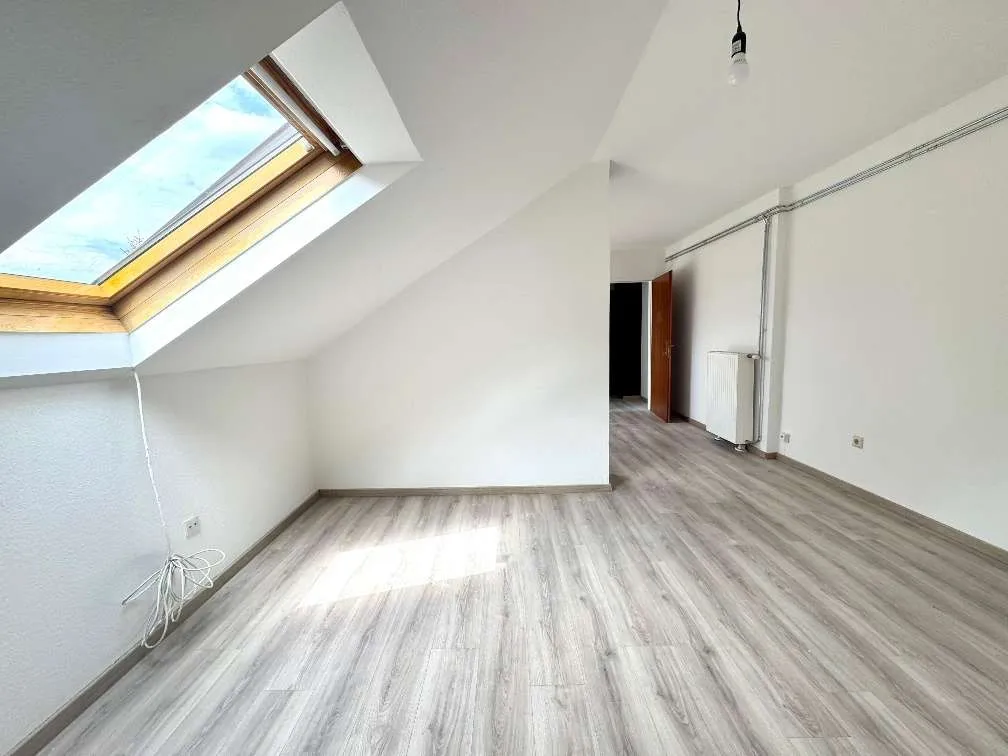 Graz Geidorf - Singlewohnung im DG von Gründerzeithaus in Geidorfer Top-Lage! - Ansicht 2