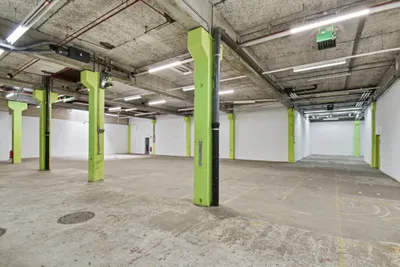 Gewerbeimmobilie mieten in Wien – 1 300 m², € 14.150 – Bild 2 von 9