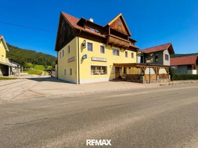 Gewerbeimmobilie kaufen in Neunkirchen – 925 m², € 390.000 – Bild 1 von 25