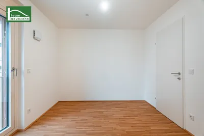 Attraktive 4-Zimmer Wohnung mit großzügiger Wohnfläche, Innenstadt & Parks schnell erreichbar - Palais Rosé – Bild 3