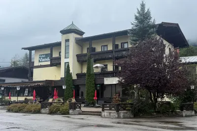 30-Zimmer-Gewerbeimmobilie kaufen in Spittal an der Drau – 2 300 m², € 1.188.989 – Bild 2 von 6