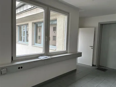 Gewerbeimmobilie mieten in Wien – 120 m², € 1.896 – Bild 4 von 8