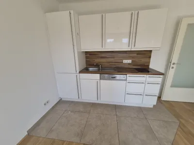 SÜDTIROLERPLATZ! HAUPTBAHNHOF! Kleine 2 Zimmer NEUBAUWOHNUNG! – Bild 3