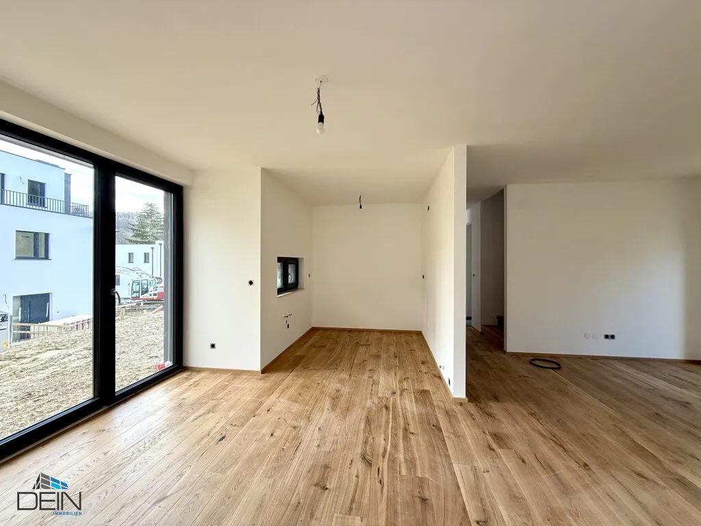 PREISREDUKTION! EXKLUSIVE 4-5 ZIMMER DOPPELHAUSHÄLFTEN MIT FREIFLÄCHEN IN GRÜNRUHELAGE! - Ansicht 3